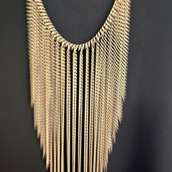 Curb chain curtain necklace. - Picture 4 of 8